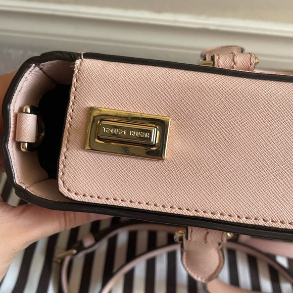 Henri Bendel pink west 57th small turnlock satchel - Picture 10 of 13